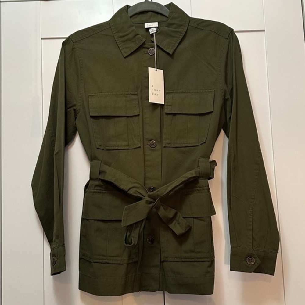 Belted Utility Button Front Top 50% OFF Sz XS NEW! FIRM!!